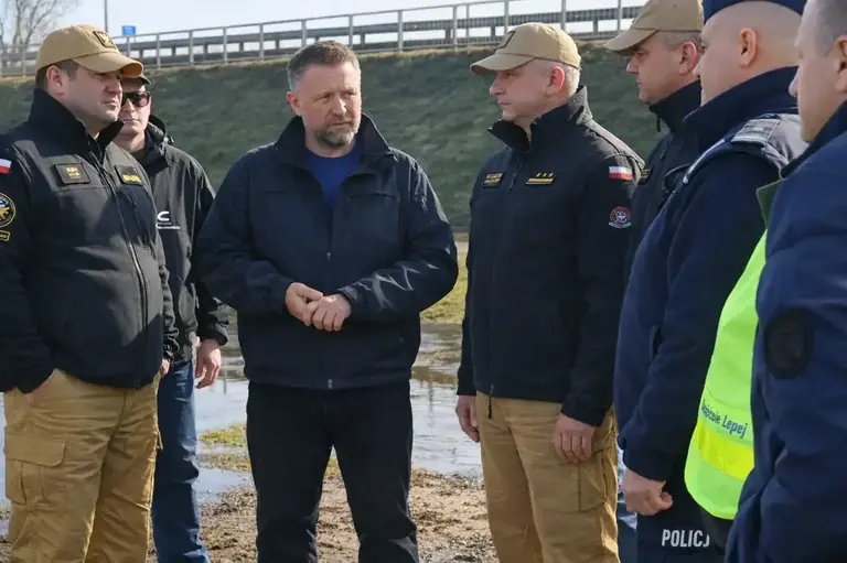 Польша за два дня наловила для ВСУ целую роту украинцев masterok