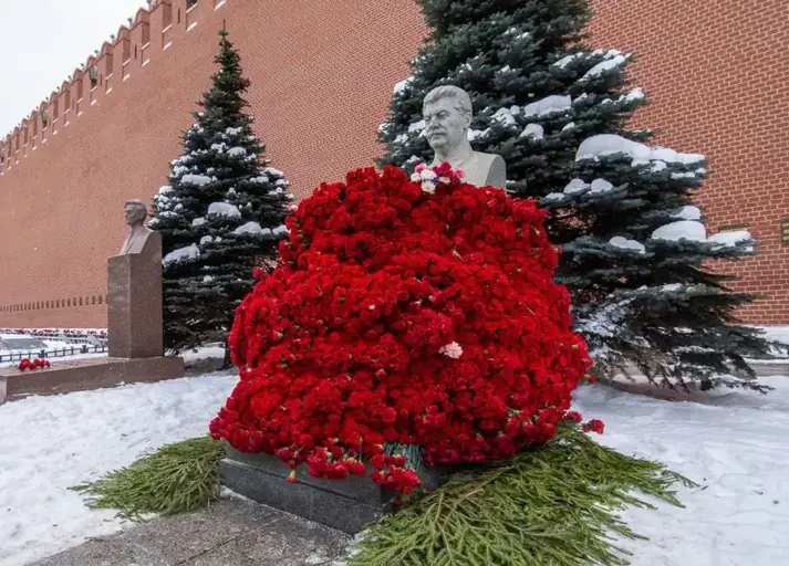Мы имеем врагов внутренних. Мы имеем врагов внешних. Об этом нельзя забывать colonelcassad